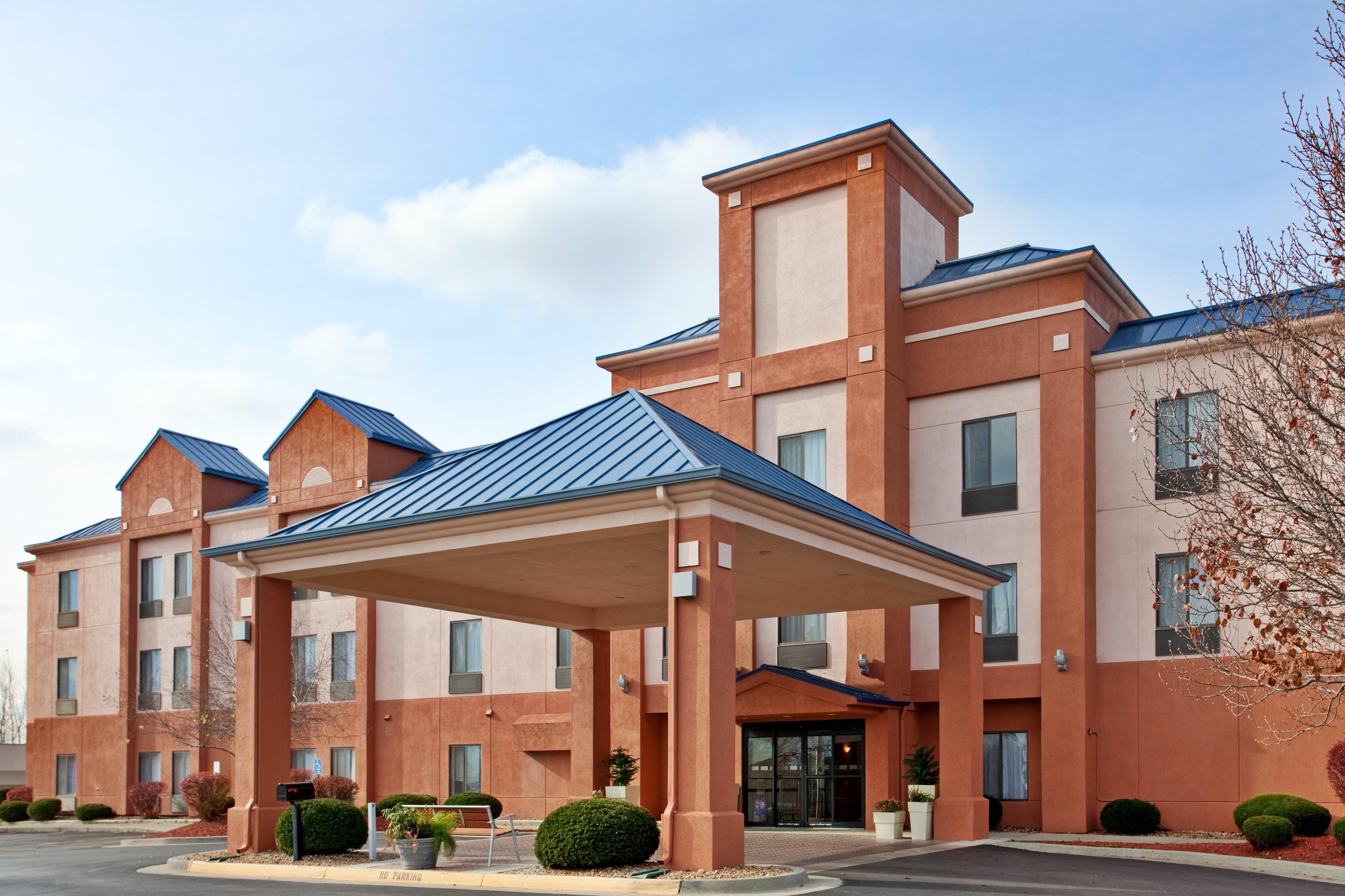 Spark By Hilton Lansing Dış mekan fotoğraf